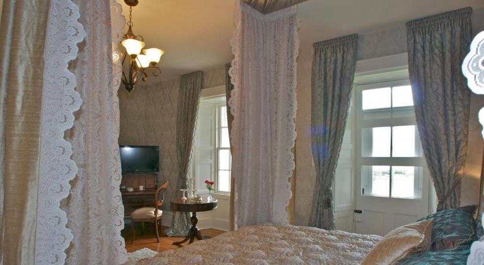 Maplehurst Manor Acomodação com café da manhã Brockville Quarto foto