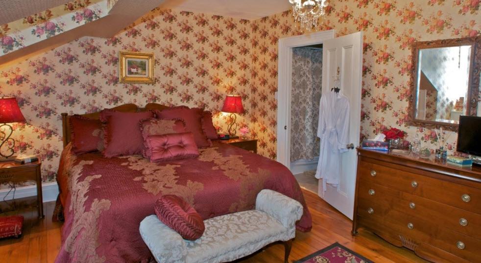 Maplehurst Manor Acomodação com café da manhã Brockville Quarto foto